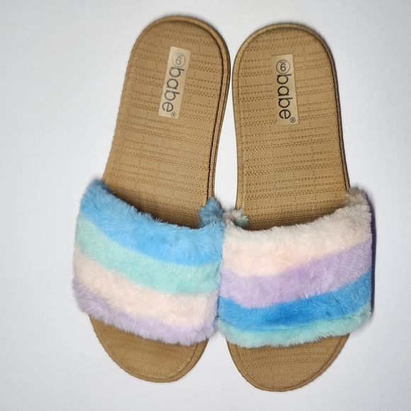 BABE  Women's Colorful Fuzzy Slide-on Sandals Size 8/9 - Picture 3 of 4